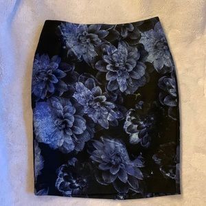 New With Tags Ann Taylor blue and black pencil skirt!